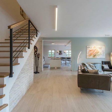 Design And Luxury Villa With Pool Kukci Extérieur photo